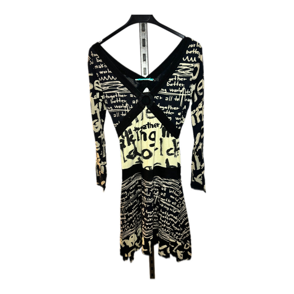 Vestido letras Desigual M